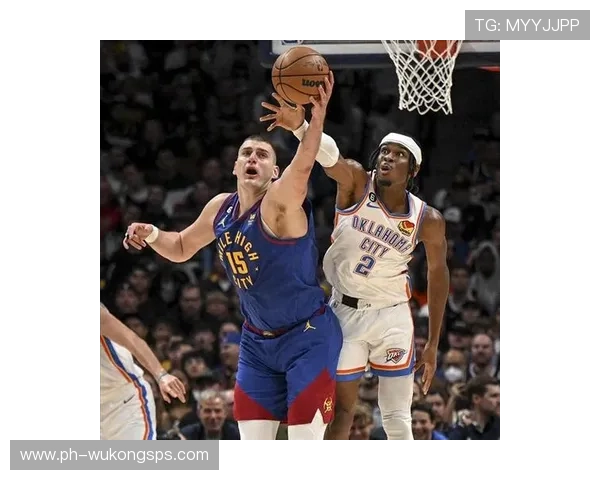 切特·霍姆格伦挡拆拉开内线空间，提升球队进攻效率明显