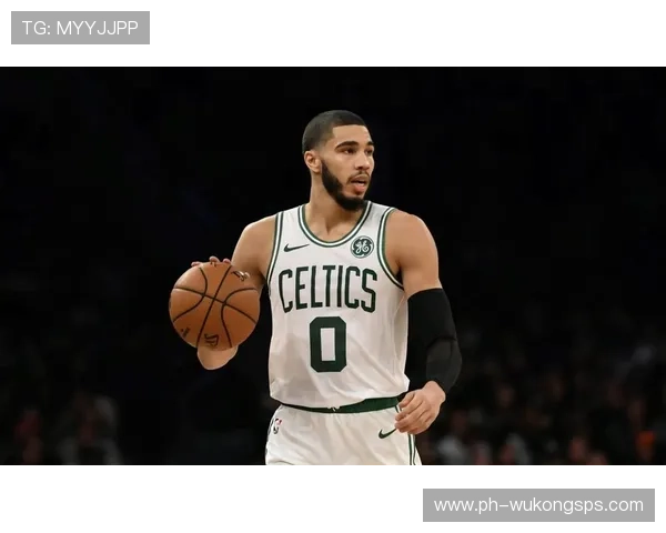 塔图姆挡拆单打胜过布朗，得分结构更均衡