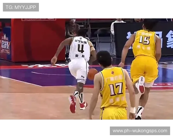 孙铭徽家里那厨房都比我工资高，这啥人生真没法比